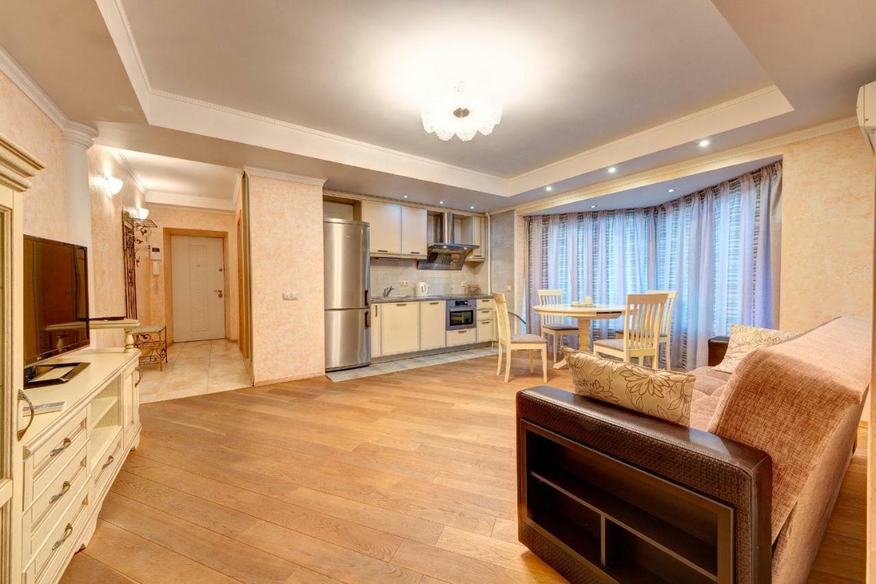 Apartments Near The Shopping Center Gulliver Kiev Exterior foto