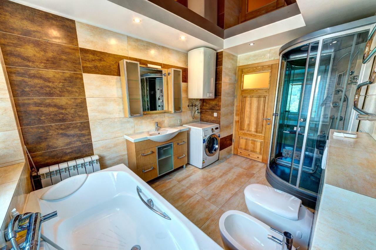 Apartments Near The Shopping Center Gulliver Kiev Exterior foto