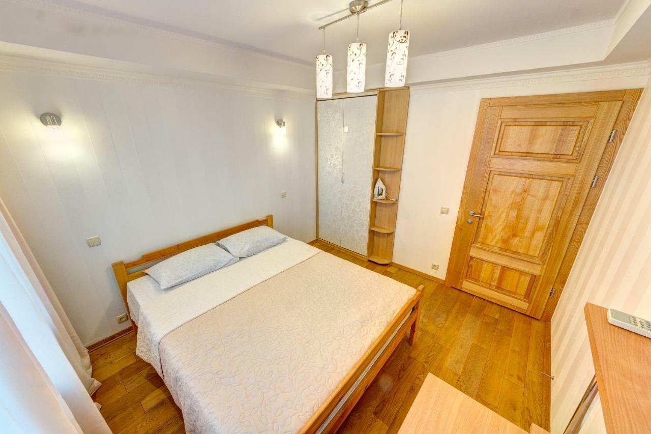 Apartments Near The Shopping Center Gulliver Kiev Exterior foto
